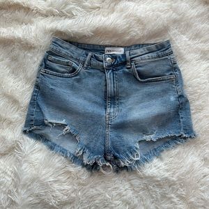 Zara jean shorts slightly stretchy